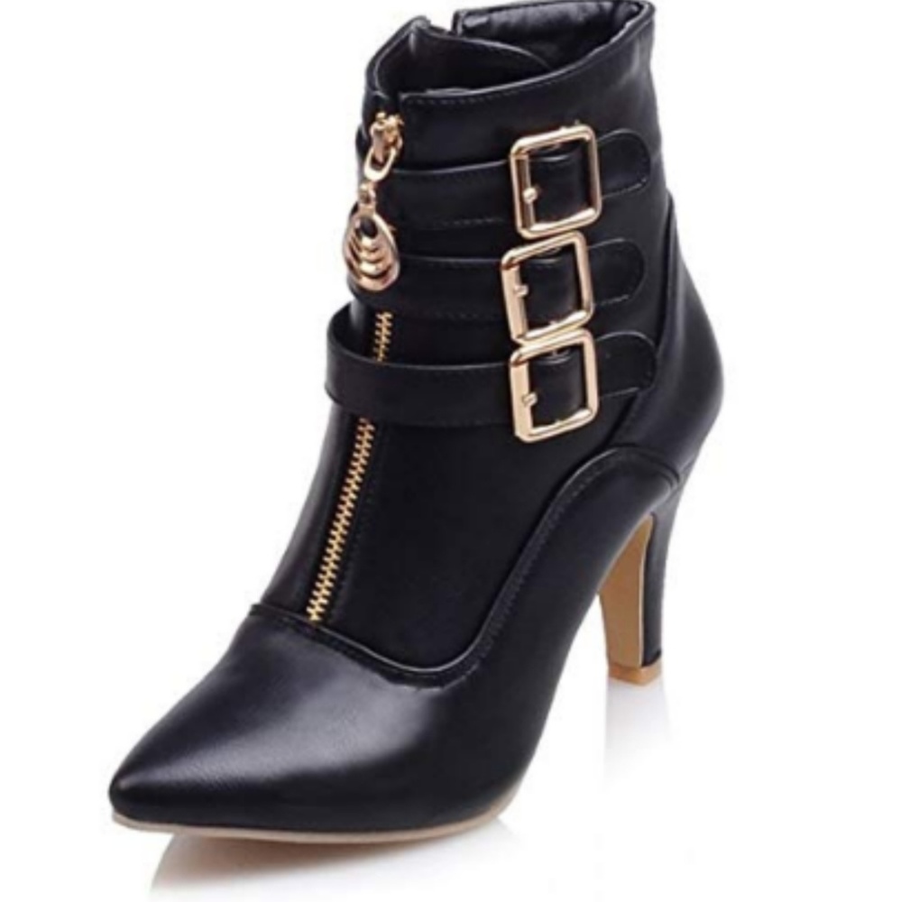 SOLD Meotina 2 inch heel boots